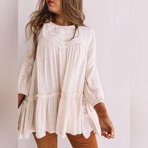 Women's BaeVely Shift Top Tunic Medium Cream Crochet 3/4 Sleeve Peplum Oversized